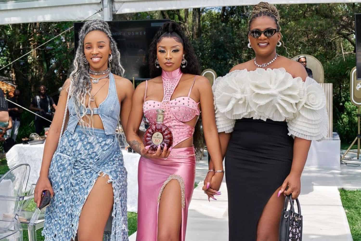 mamkhize-gives-dj-zinhle-her-flowers